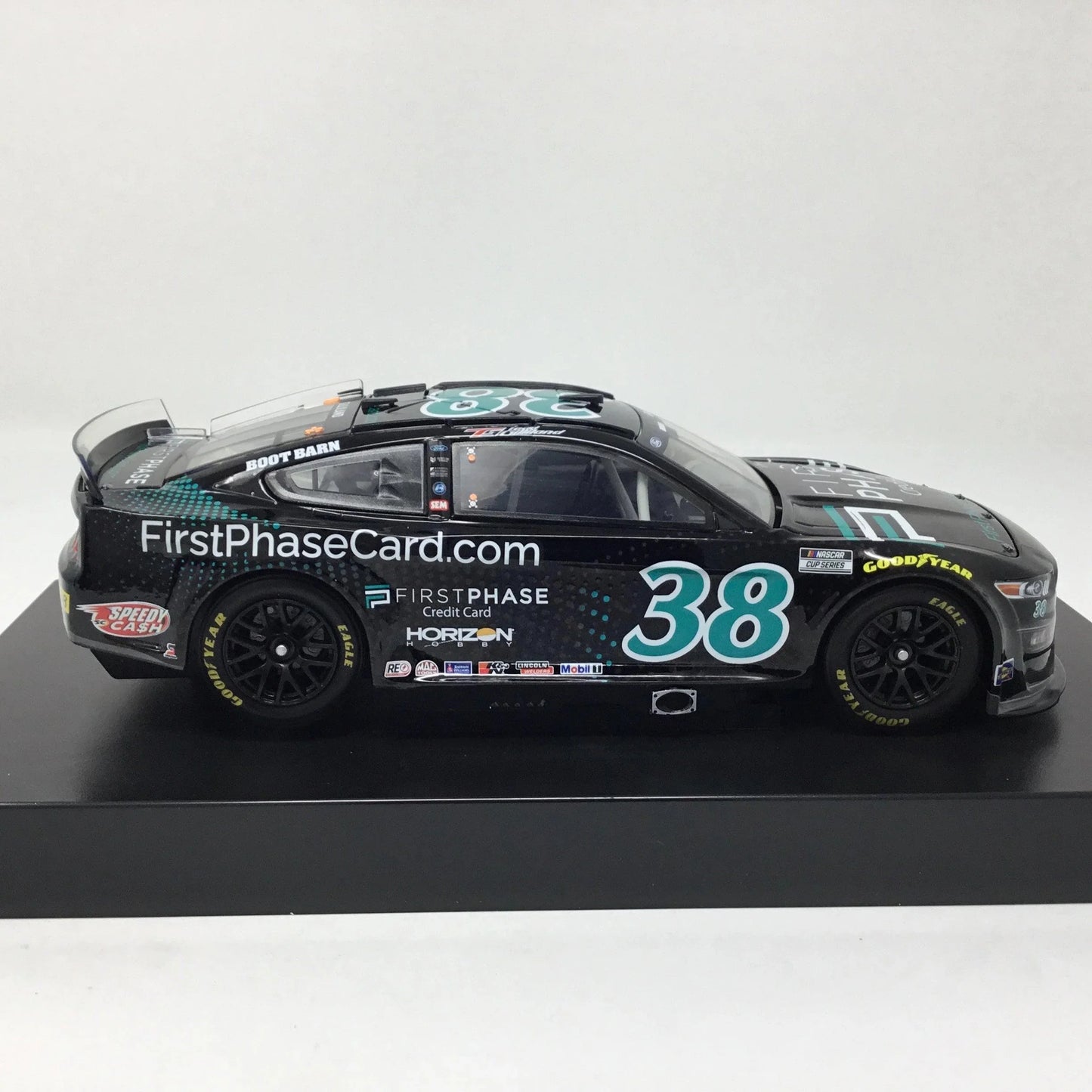 Action racing todd gilliland 2022 #38 first phase 1:24 regular paint die-cast ford mustang