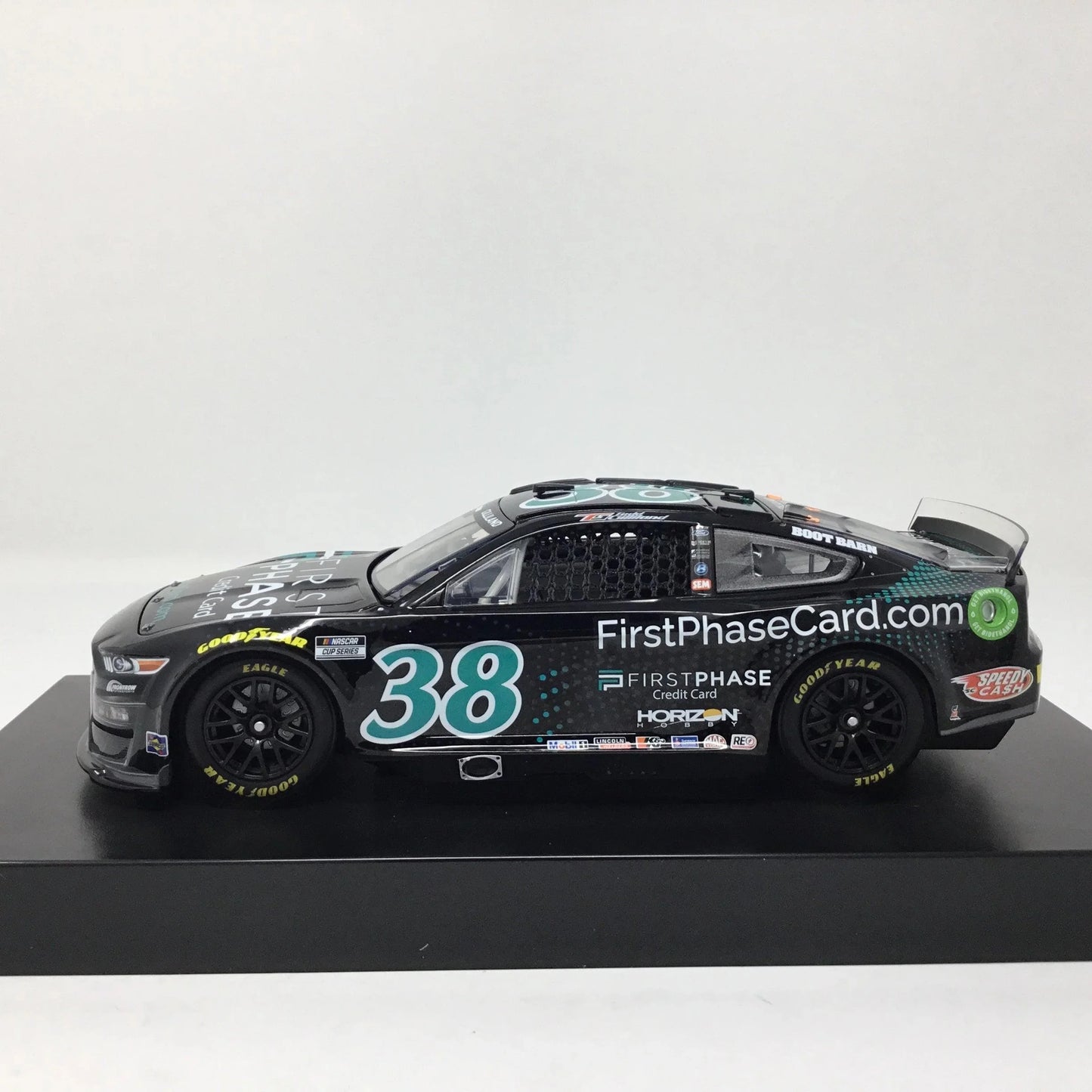 Action racing todd gilliland 2022 #38 first phase 1:24 regular paint die-cast ford mustang