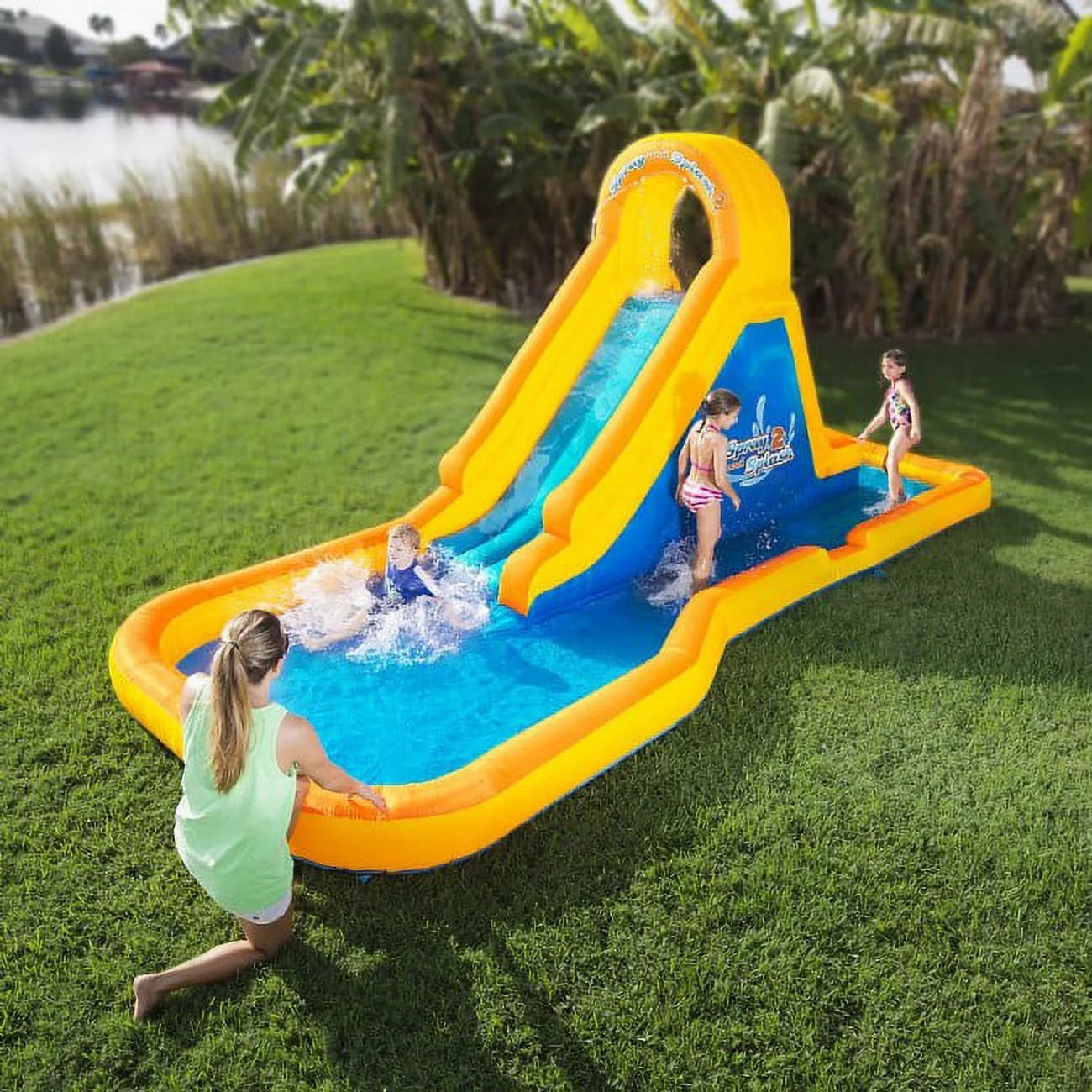 Blast zone spray n splash 2 inflatable water slide w splash area