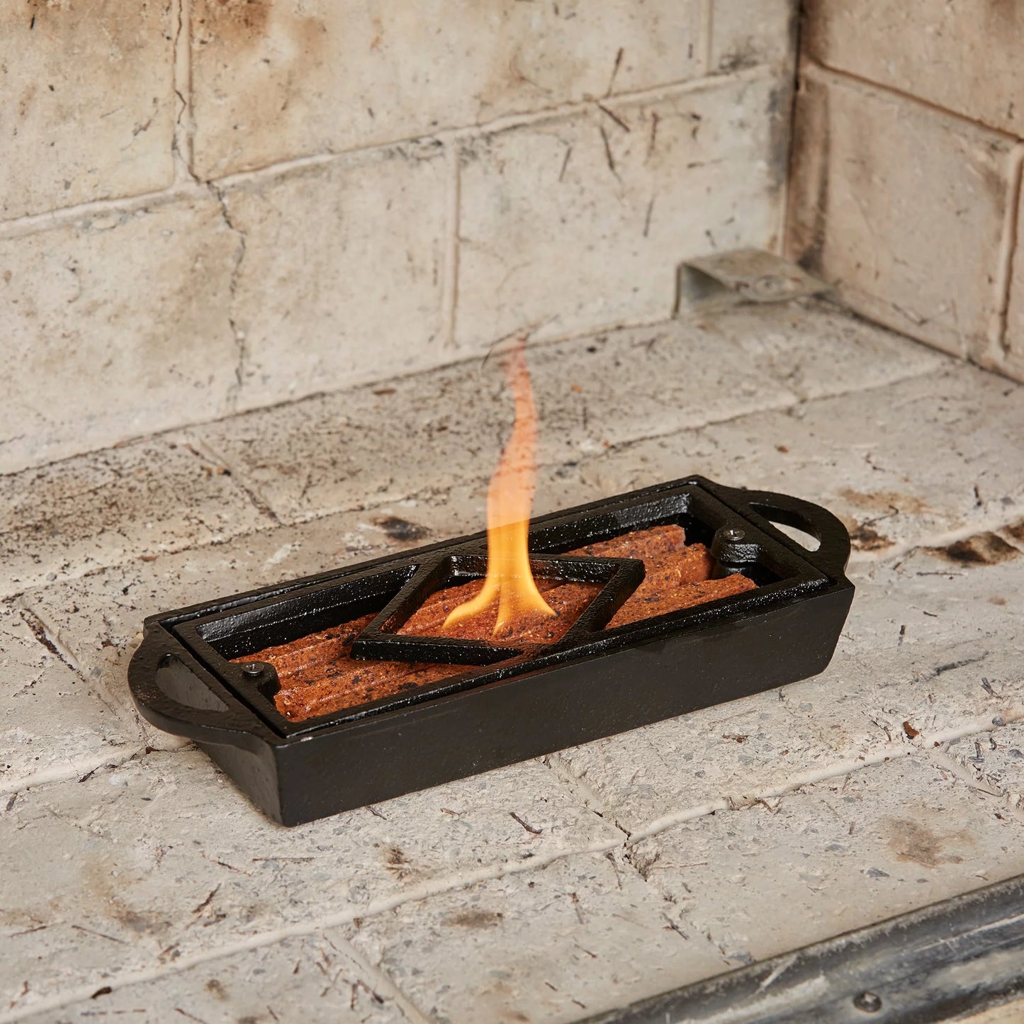 Uniflame c-1137 cast iron firestarter